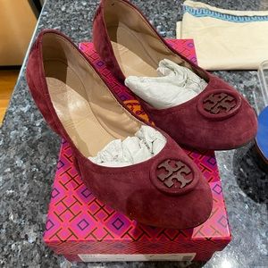 Tory Burch burgundy ballet flats